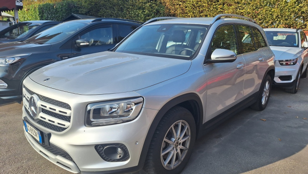 MERCEDES GLB 180d